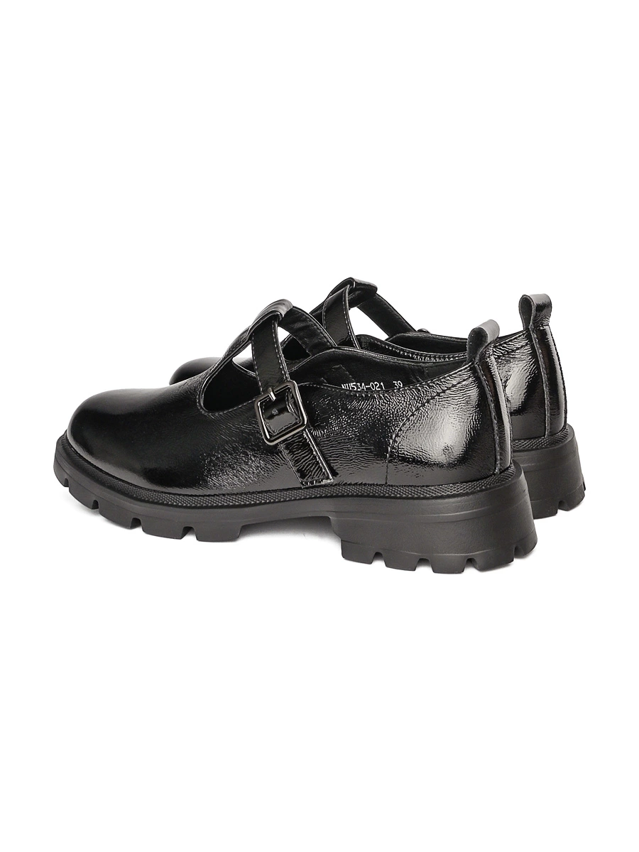 Туфли лакированные черного цвета